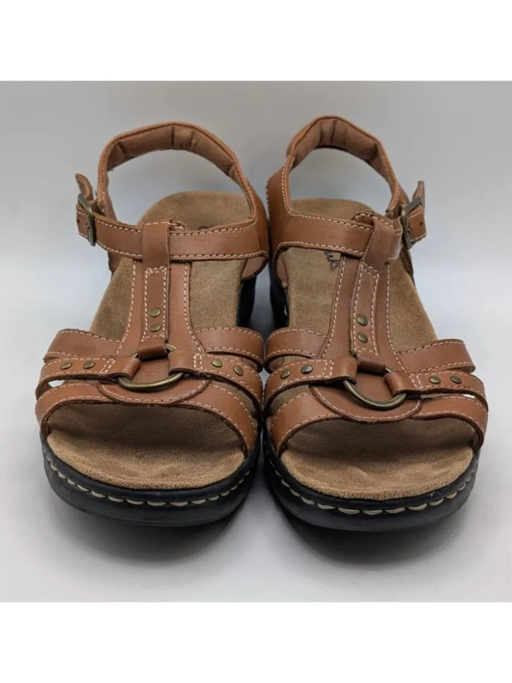 Clarks Lexi Brown Tan Strappy Sandals Women's Size 8.5 M Open Toe Buckle Beach